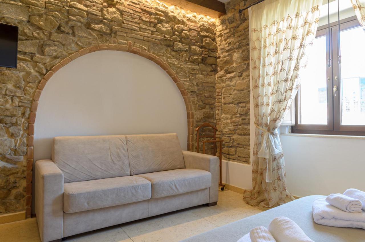 B&B Le Stanze Di Ludovica Termoli Exterior photo