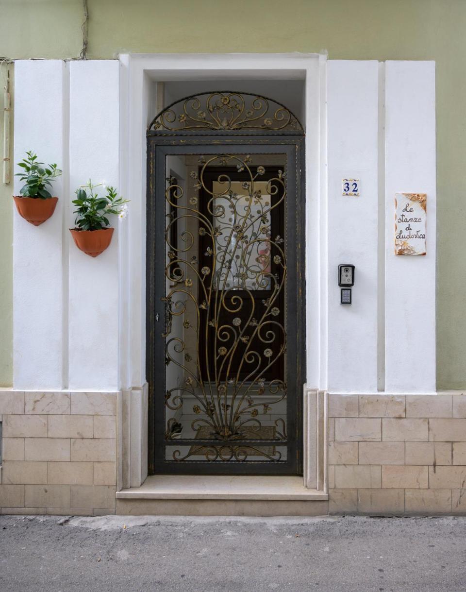 B&B Le Stanze Di Ludovica Termoli Exterior photo
